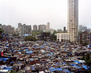 Illustration for article titled Maximum City: Dizzying Images of Mumbai's Sky High Building Boom